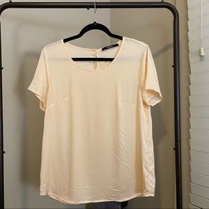 Quince Stretch Silk Tee